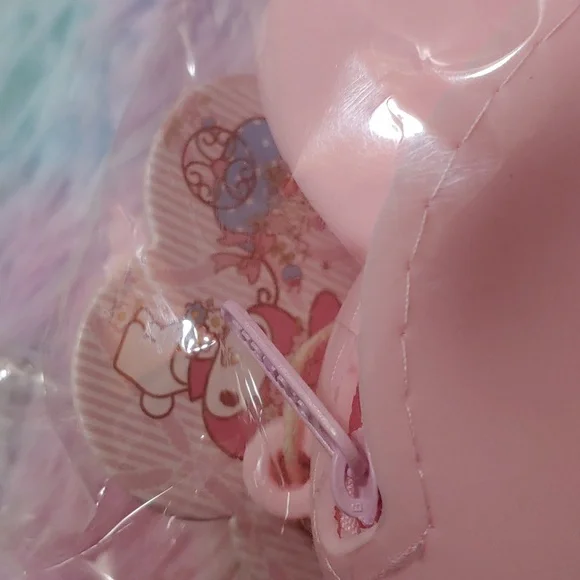 Sanrio 🆕 My Melody Small Silicone Crossbody Bag - Picture 5 of 10
